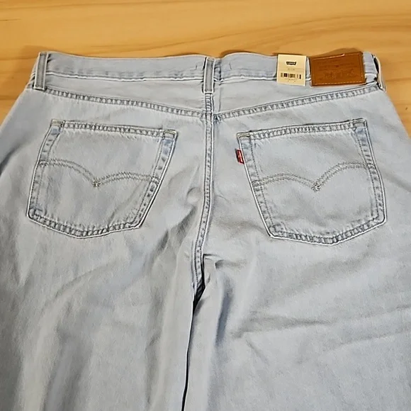 NWT Levi's Baggy Dad Wide Leg Lightwash womans jeans 32x32 - Picture 6 of 14